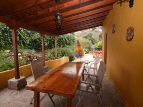 Отель Cozy Cottage in Orotava with Swimming Pool  Ла-Оротава